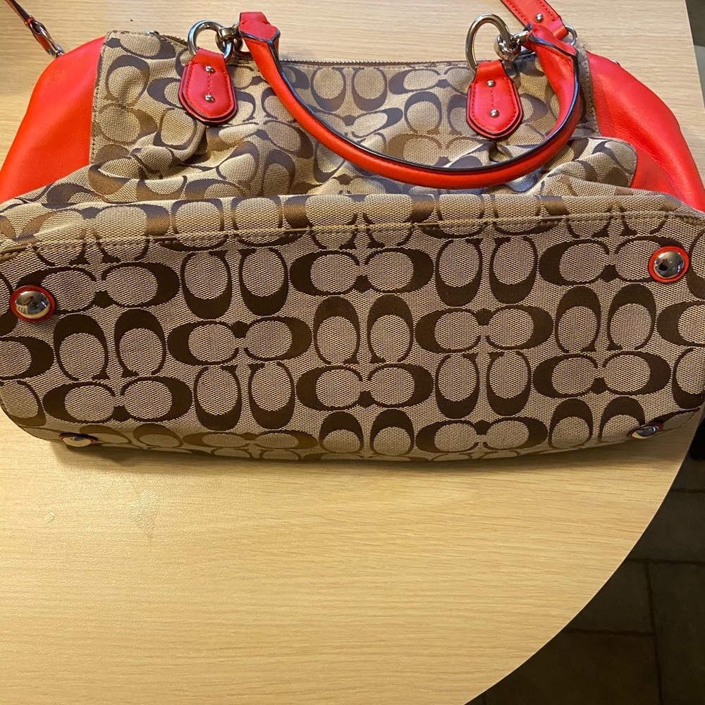 Authentic Coach bag - Picture 7 of 7